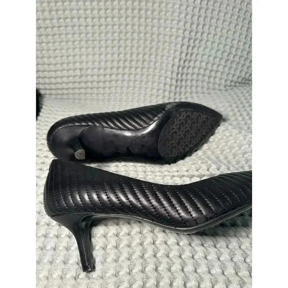 Karl Lagerfeld Rosette Quilted Pointed Toe Pumps | Black | 8.5 - Picture 13 of 15